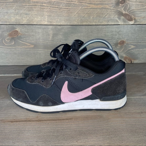 Nike venture runner sneakers - Picture 2 of 8